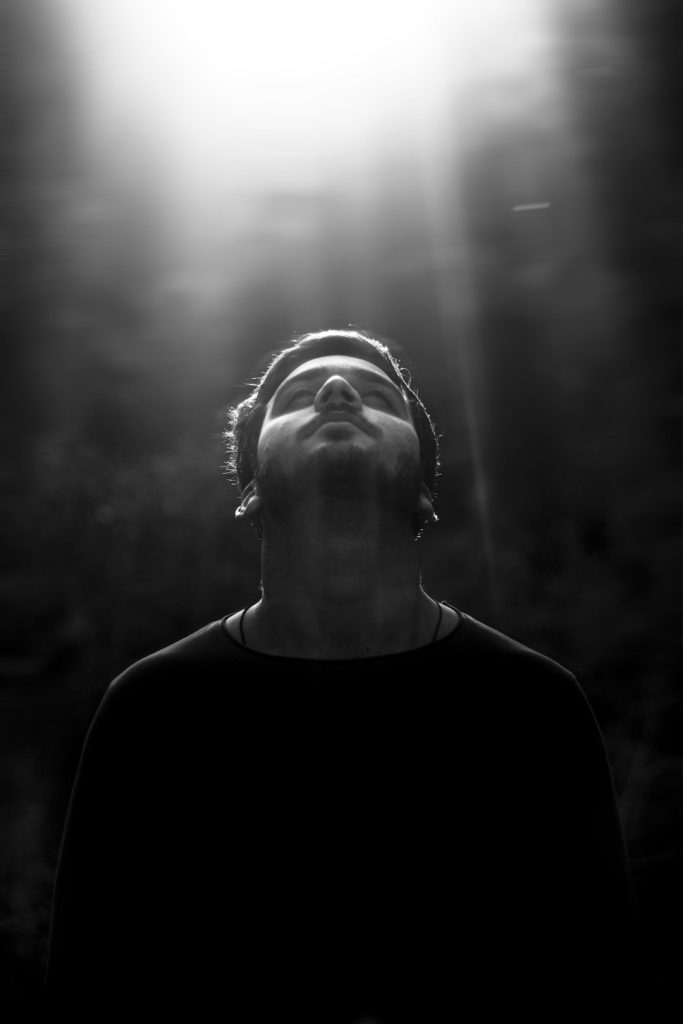 man-in-black-crew-neck-shirt-pblzzkily0m